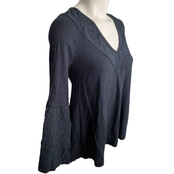 Free People Embroidered Blouse Top Women's XS Black Bell Sleeves V-Neck NEW - Picture 7 of 14